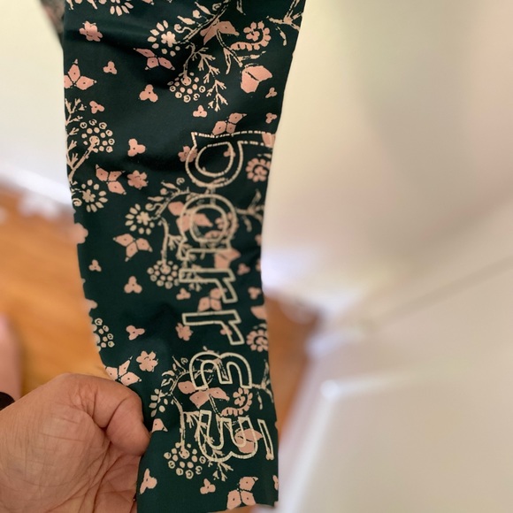 Beyond yoga floral pants size small - Picture 4 of 8